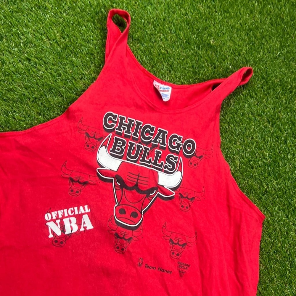 VTG Chicago Bulls Tank‎ Top L Red NBA Hanes USA Made 90s Graphic Basketball
